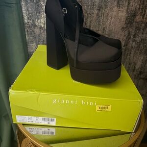 Gianni Bini Black Chunky Platform Shoes